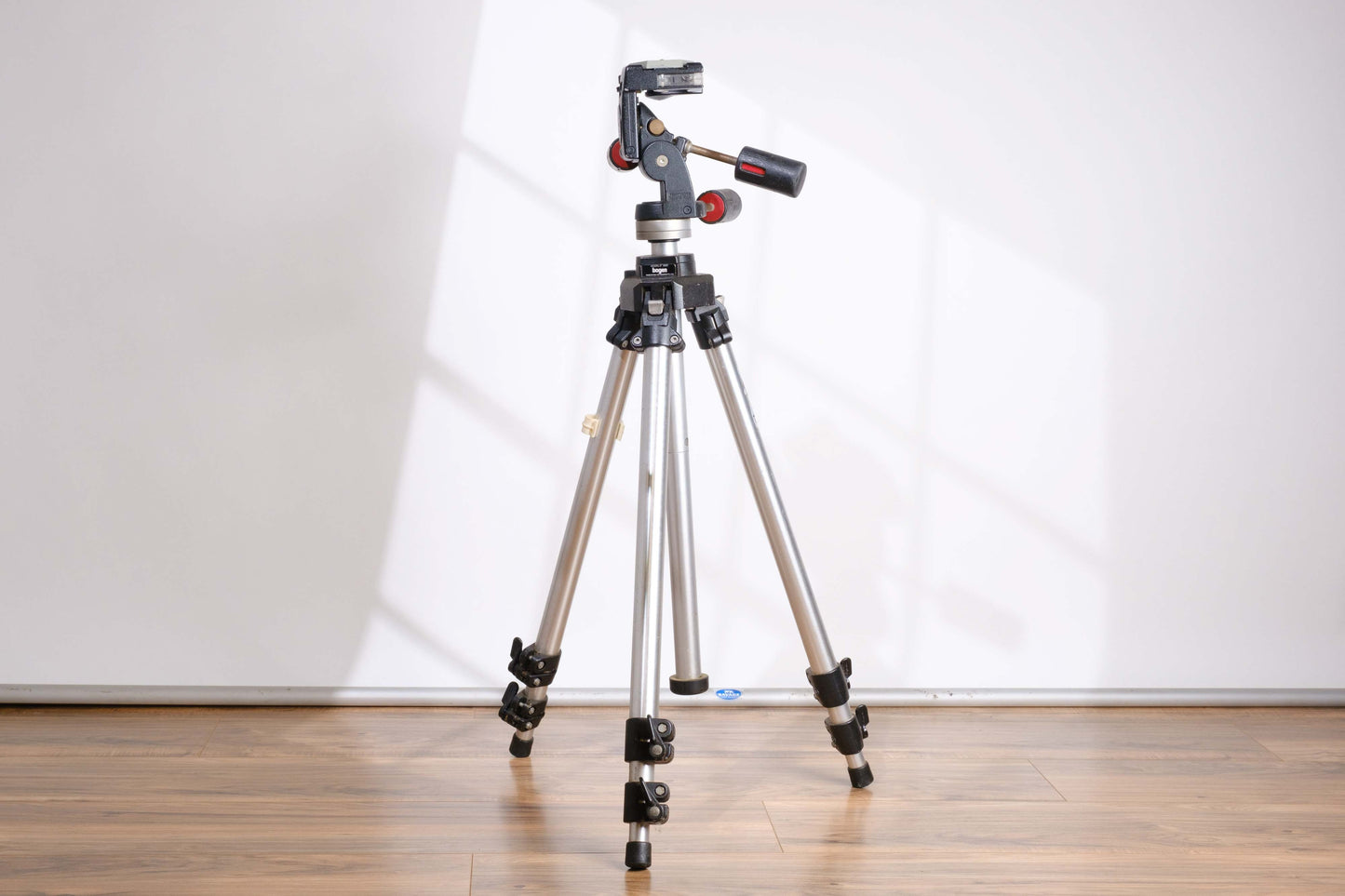 Bogen 3021 Tripod Legs + 3047 Tripod Head