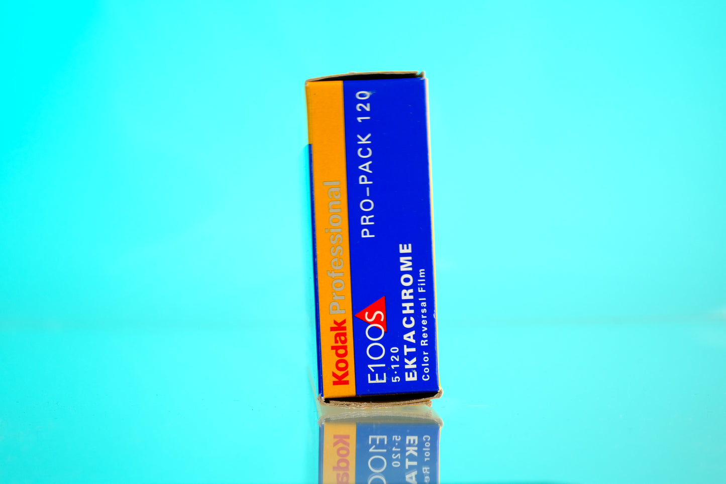 Kodak Ektachrome E100 120 exp 09-2002