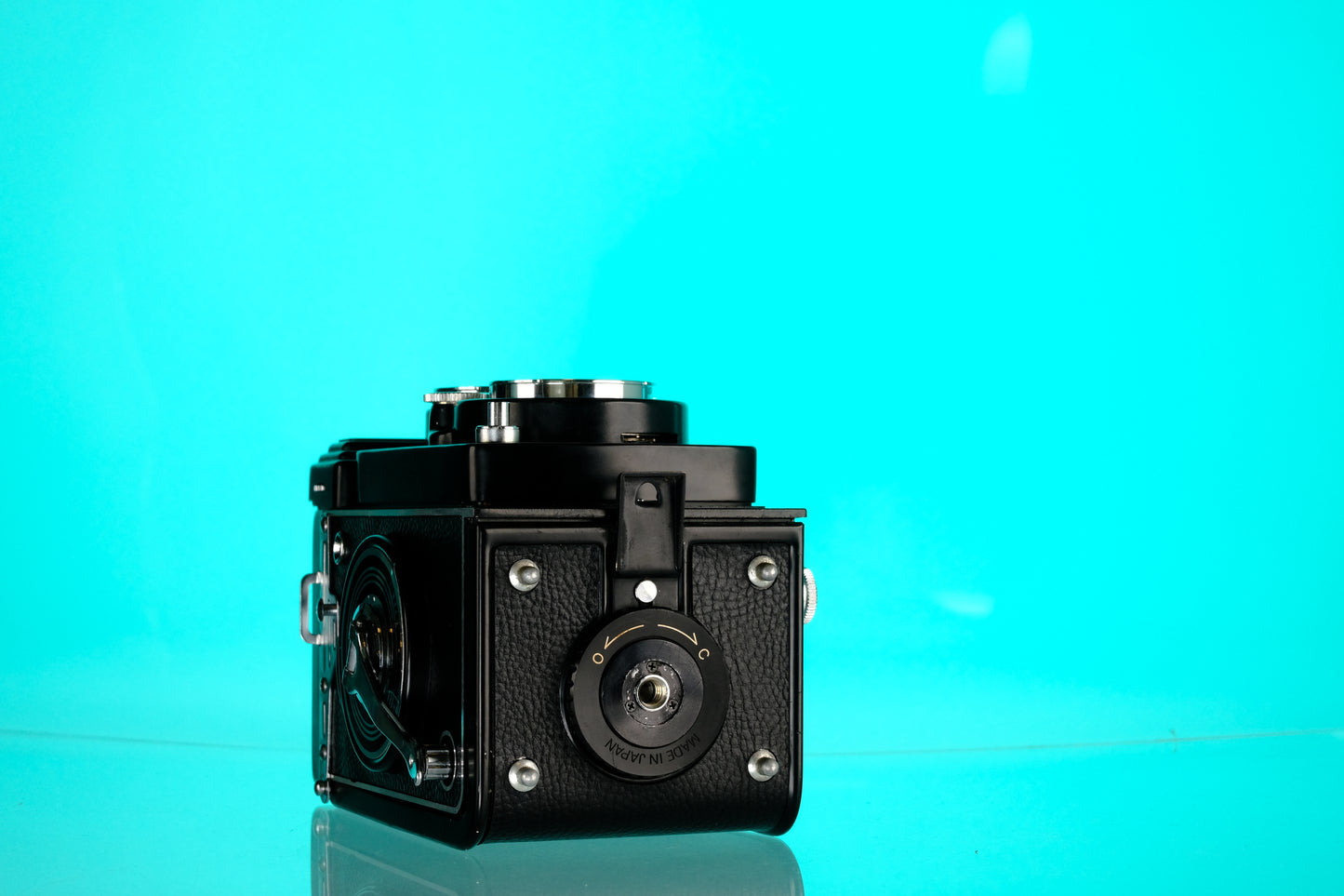Yashica Mat 124 6x6 120 TLR Film Camera