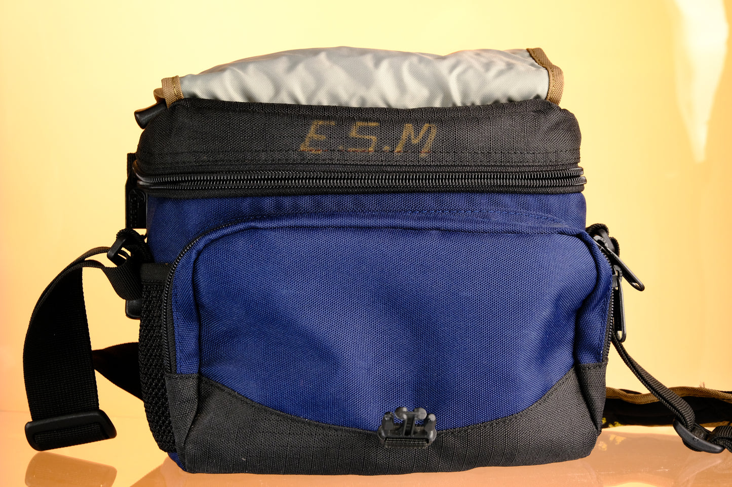 LowePro Nova 1 Vintage Camera Bag