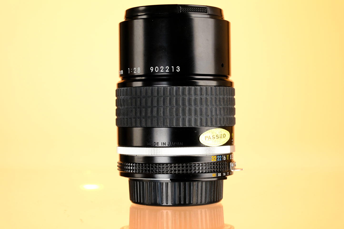 Nikon Nikkor 135mm f/2.8 Ai Lens