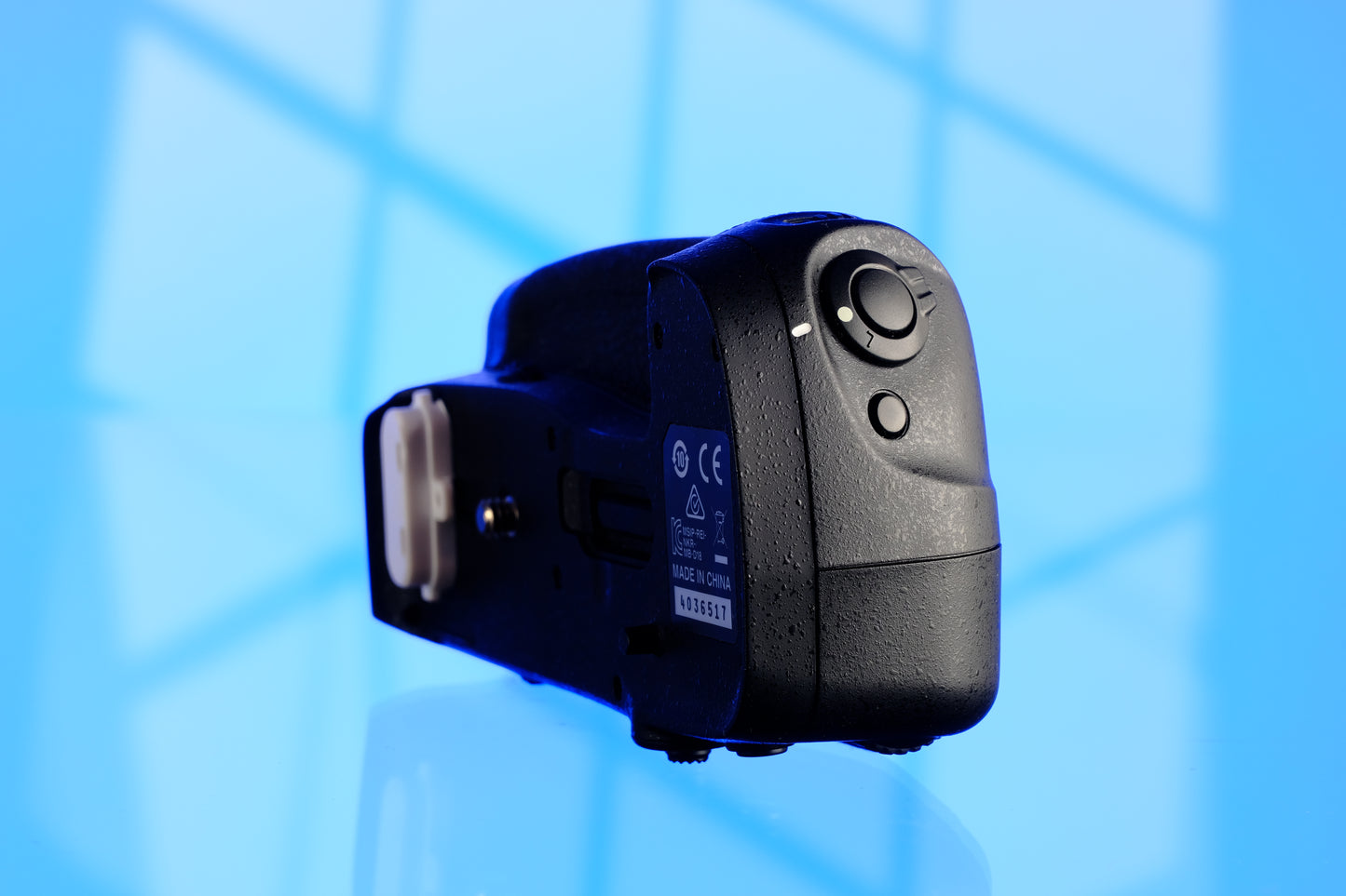 Nikon D850 Battery Grip MB-D18