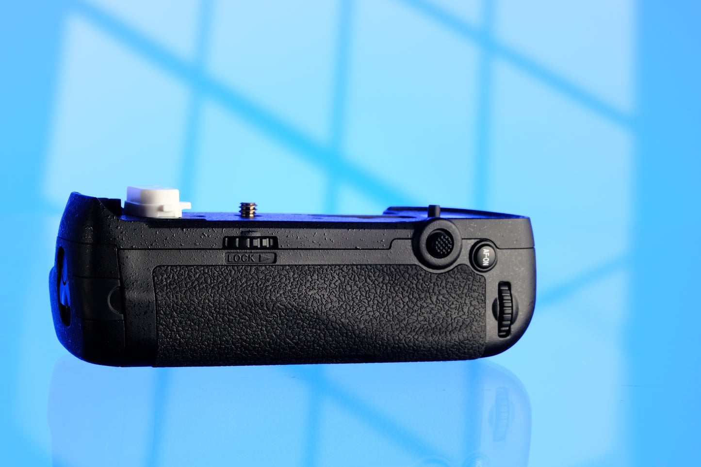 Nikon D850 Battery Grip MB-D18