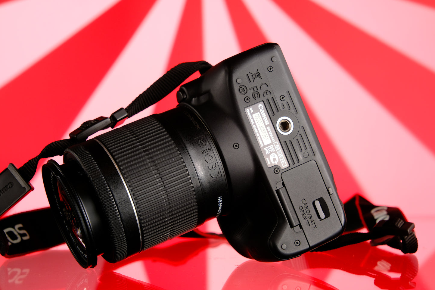 Canon EOS Rebel SL1 EF-S APS-C DSLR Digital Camera + 18-55mm f/3.5-5.6 STM Zoom Lens
