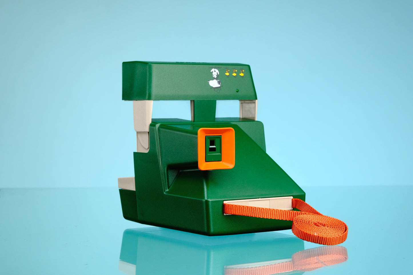 Polaroid 600 Peanuts Beagle Scouts Instant Film Camera