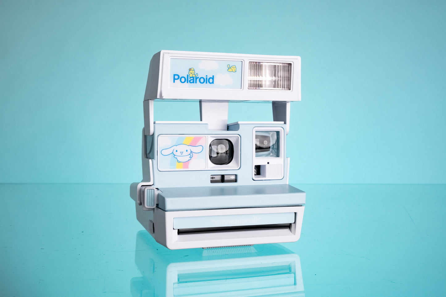 Polaroid 600 Cinnamoroll Instant Film Camera
