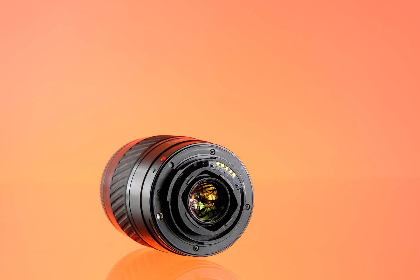 Minolta 70-210mm f/4.0 Telephoto Zoom Lens Maxxum Mount Metal