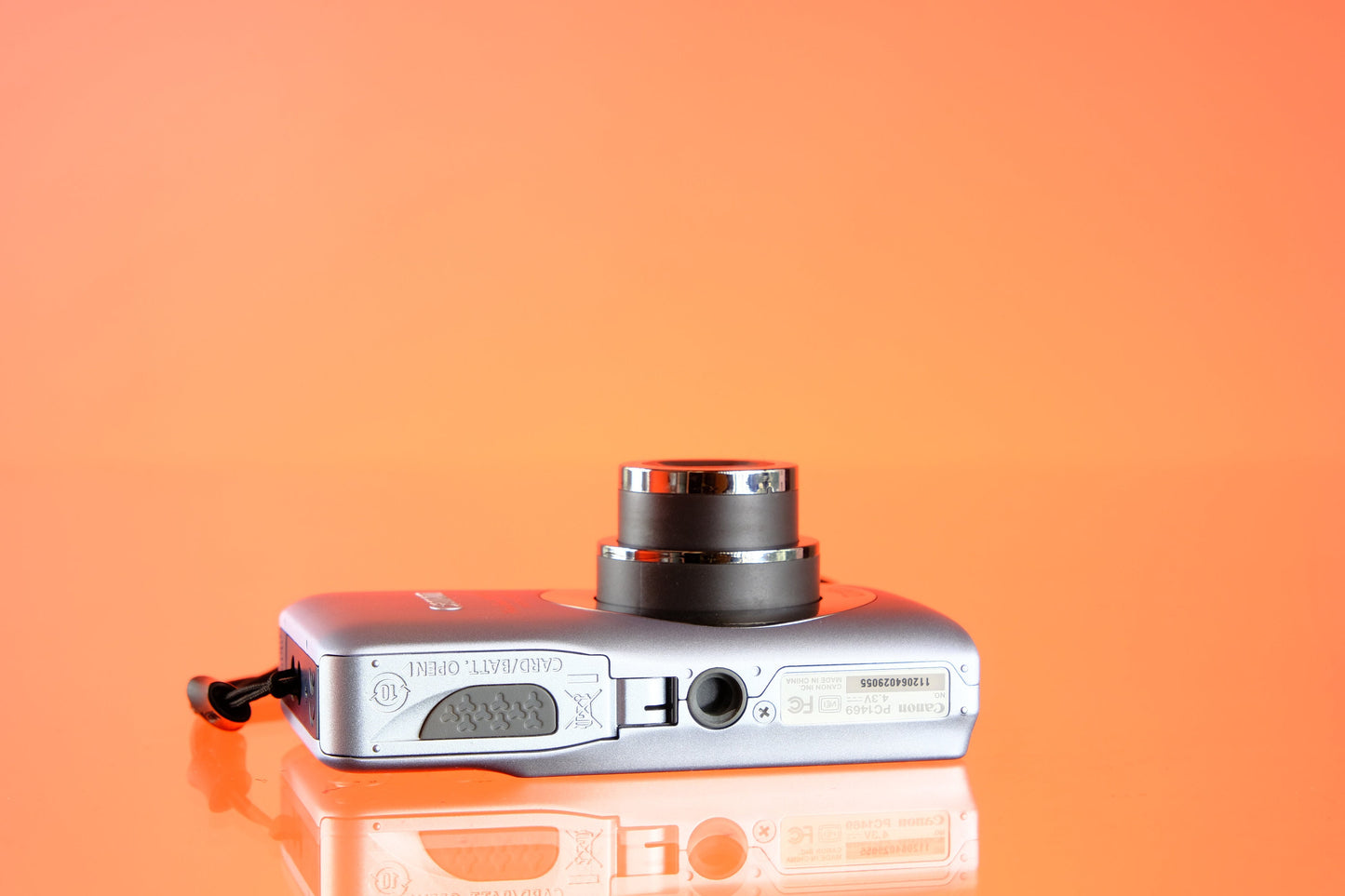 Canon PowerShot SD1300 IS Digital Point and Shoot Camera Starter Kit