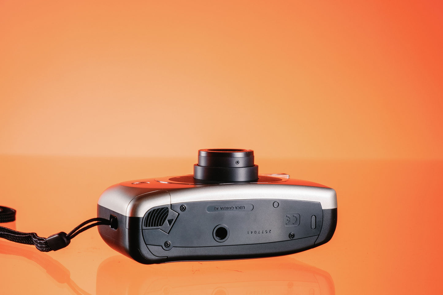 Leica Z2X Databack 35mm Point and Shoot Film Camera New!!