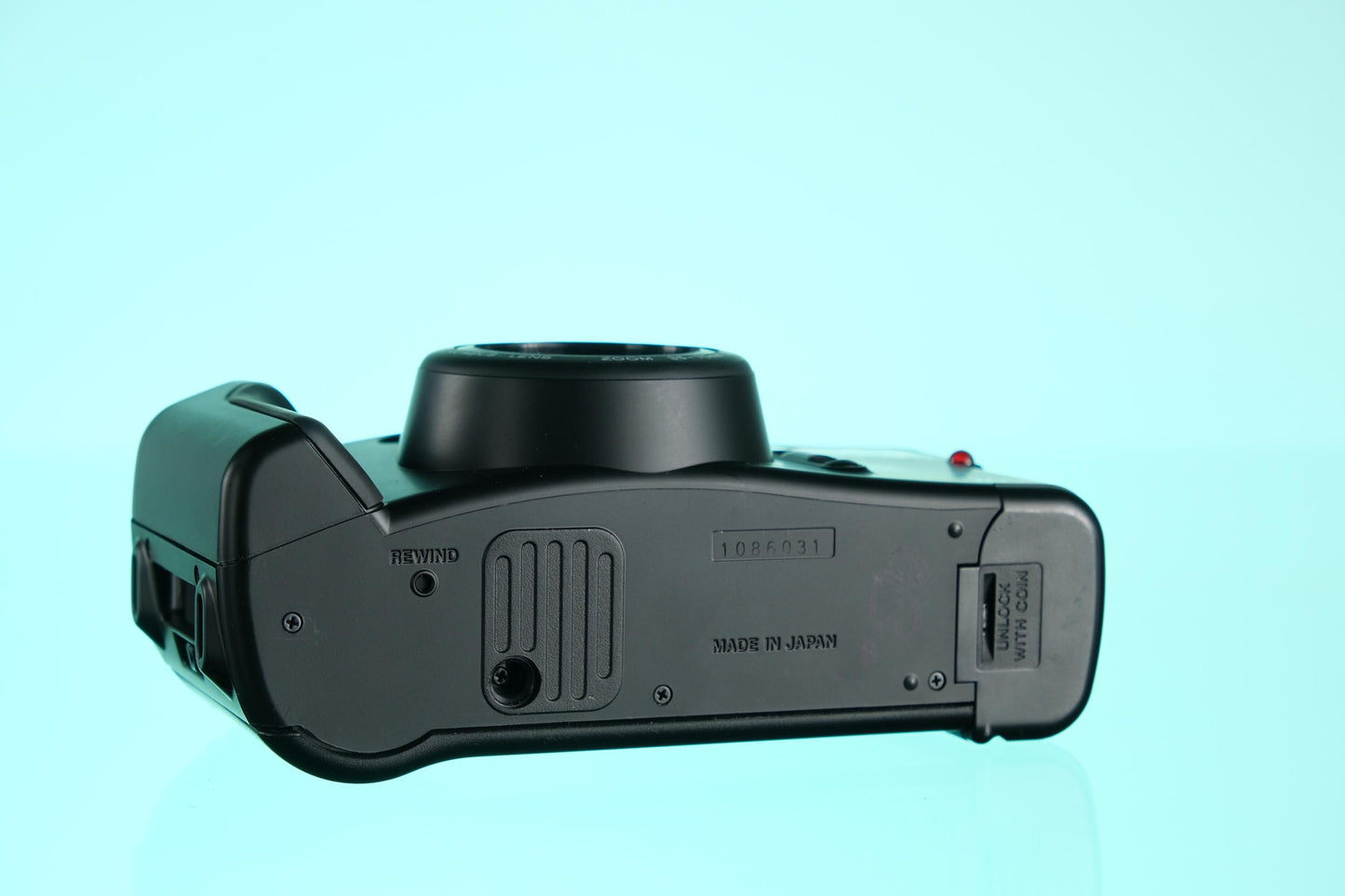 Olympus Quick Shooter Zoom 35mm Point and Shoot Film Camera