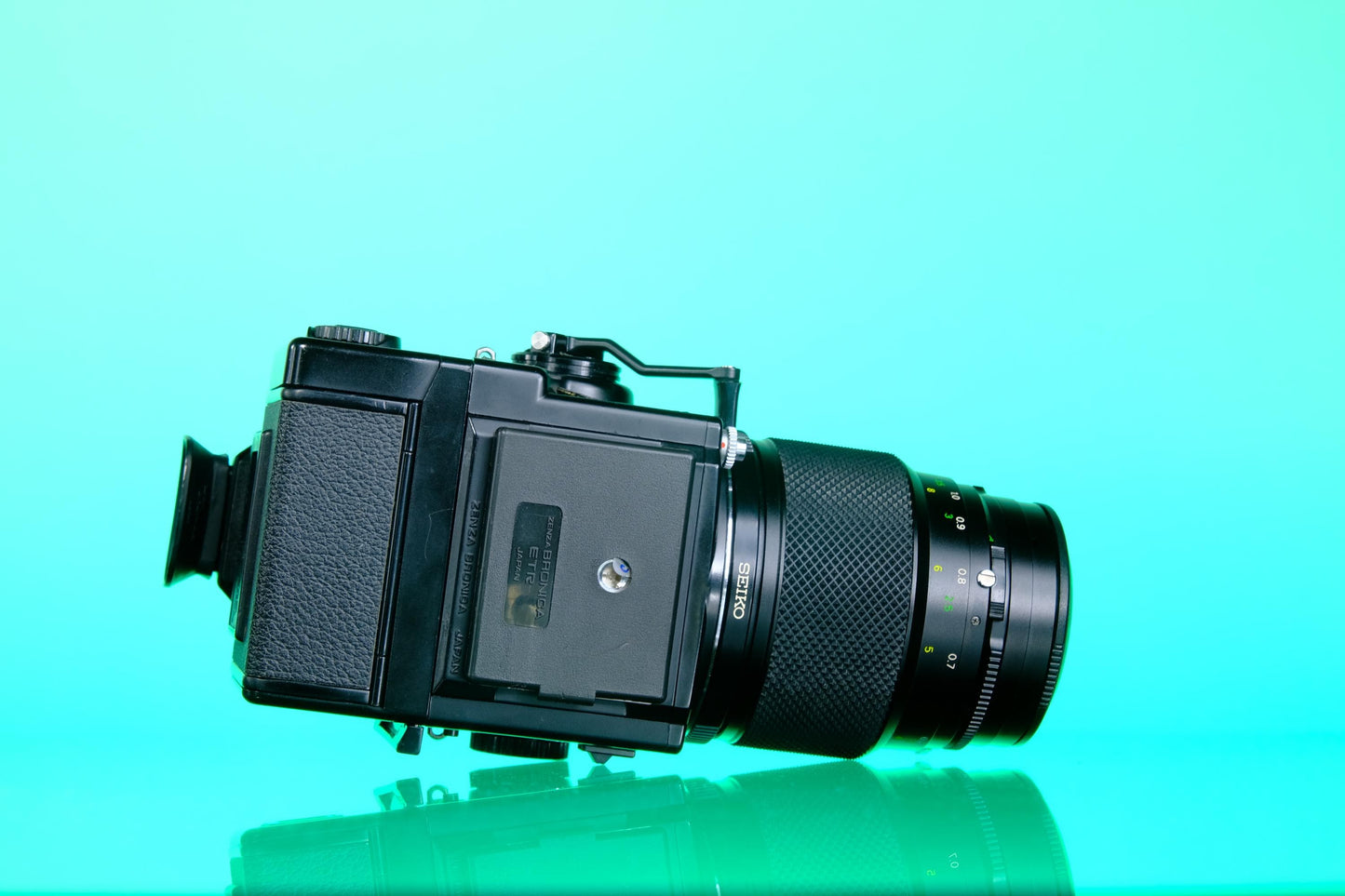 Bronica ETRs 645 Medium Format Film Camera + 100mm Macro F/4