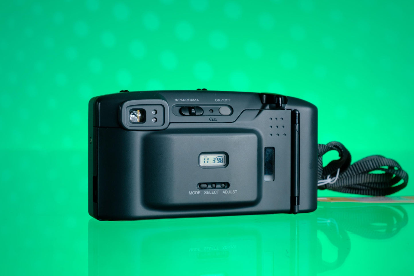 Minolta Freedom Zoom Riva 140ex 35mm Point and Shoot Film Camera