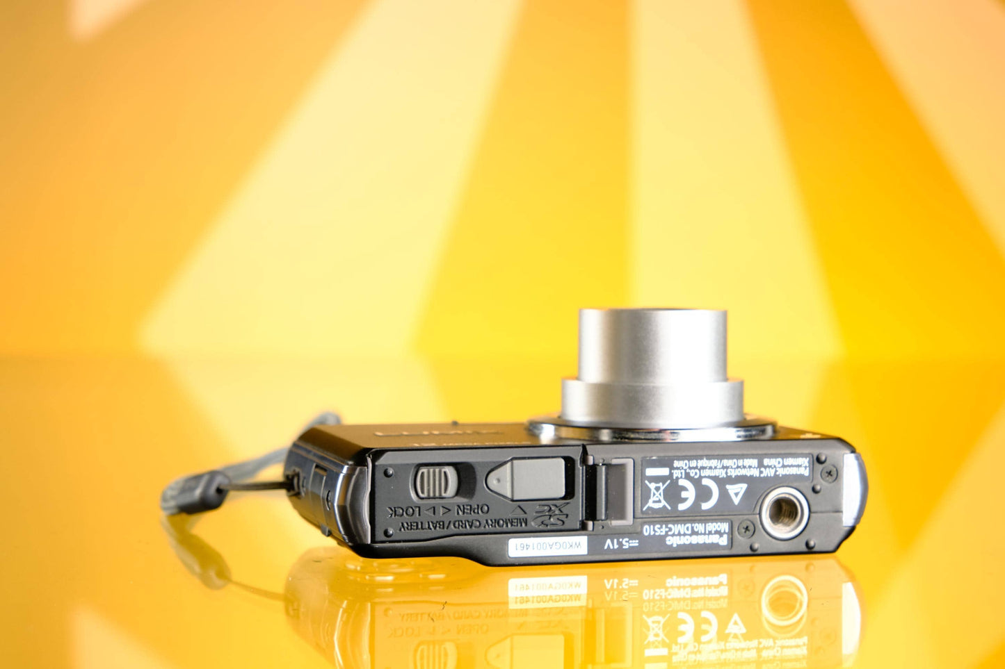 Panasonic Lumix DMC-FS10 Compact Digital Camera Point & Shoot Digicam Starter Kit