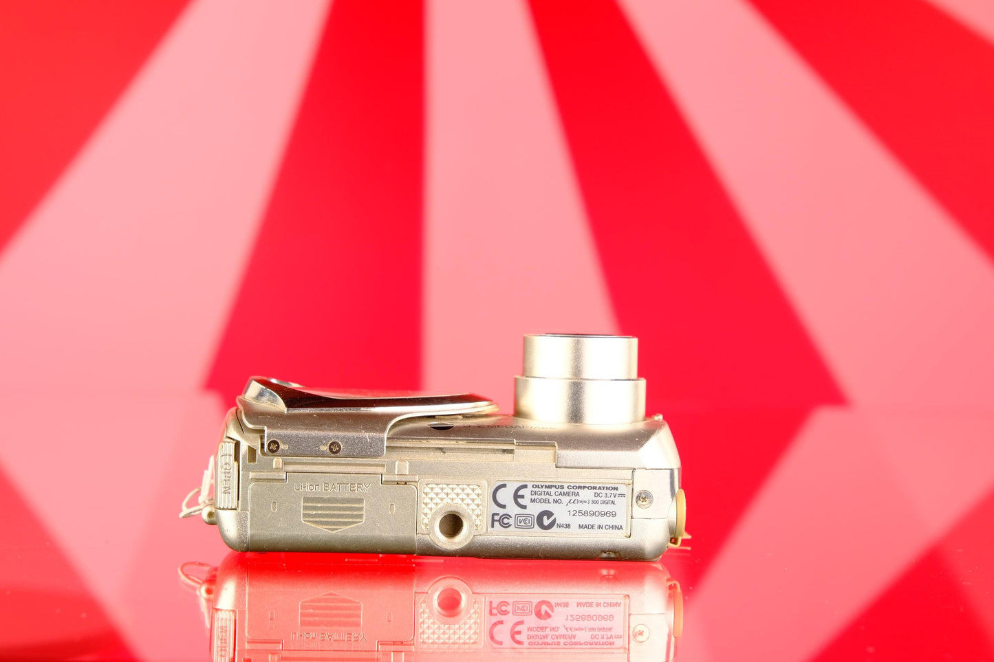 Olympus mju 300 Digital Compact Digital Camera Digicam Starter Kit