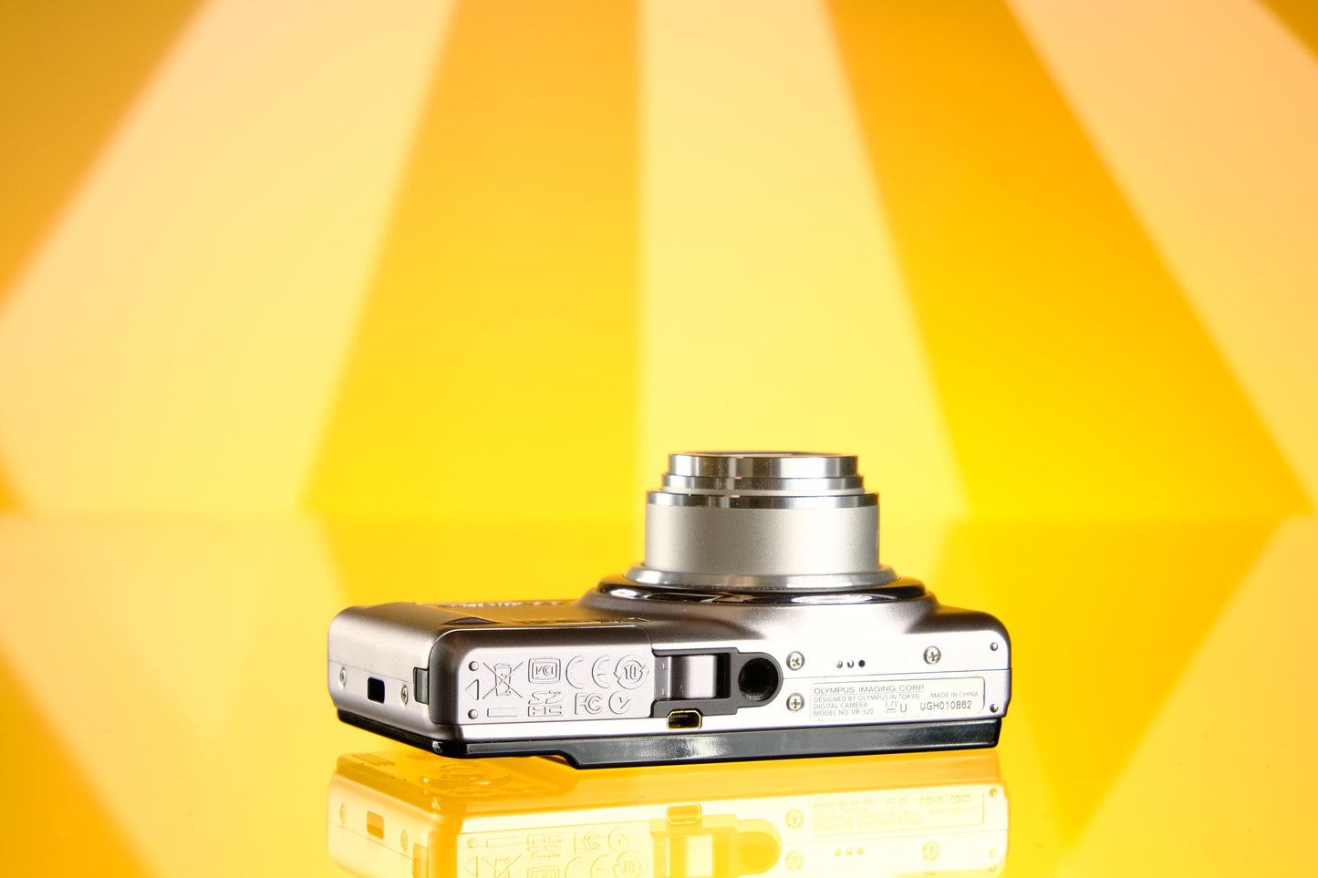 Olympus Stylus VR-320 Digital Camera Digicam Starter Kit