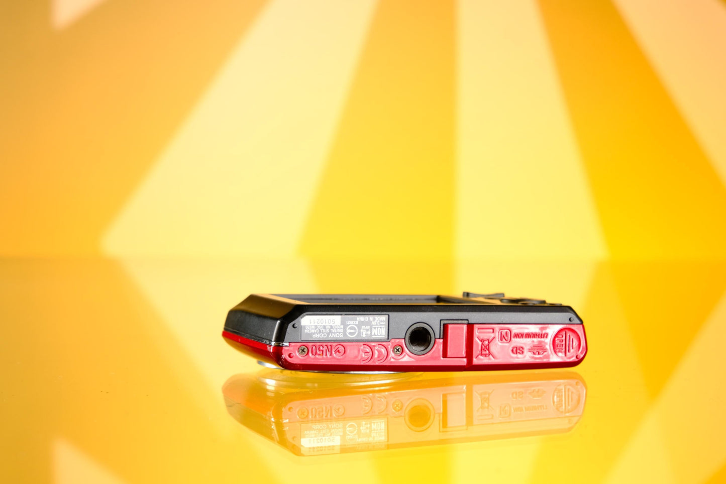 Sony Cyber-shot DSC-W210 Digicam Digital Camera Point and Shoot - Red Starter Kit