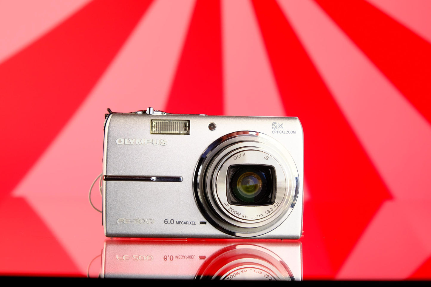 Olympus FE-200 Compact Digital Camera Digicam Starter Kit