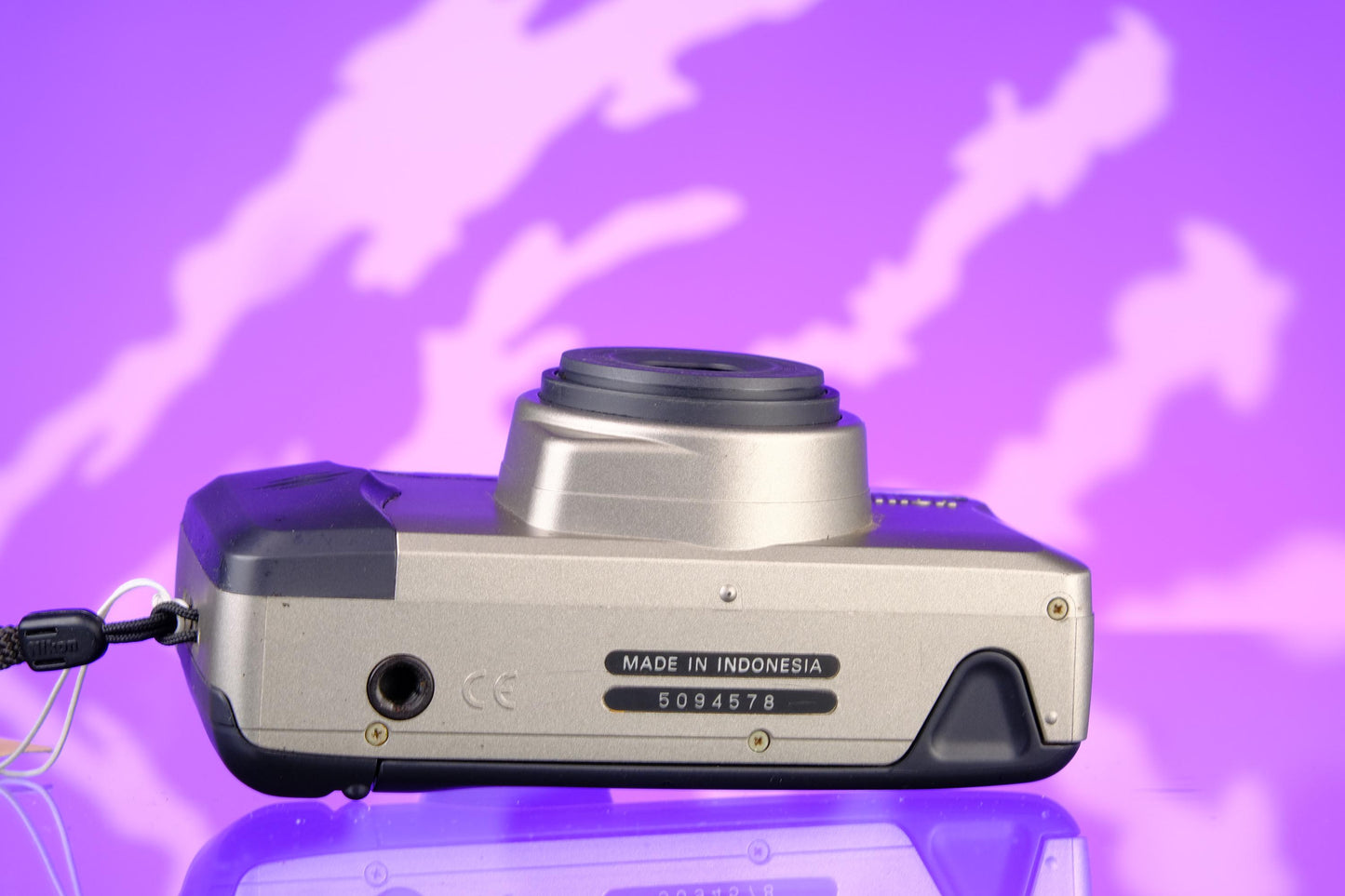 Nikon Zoom 600 AF 35mm point & shoot Film Camera