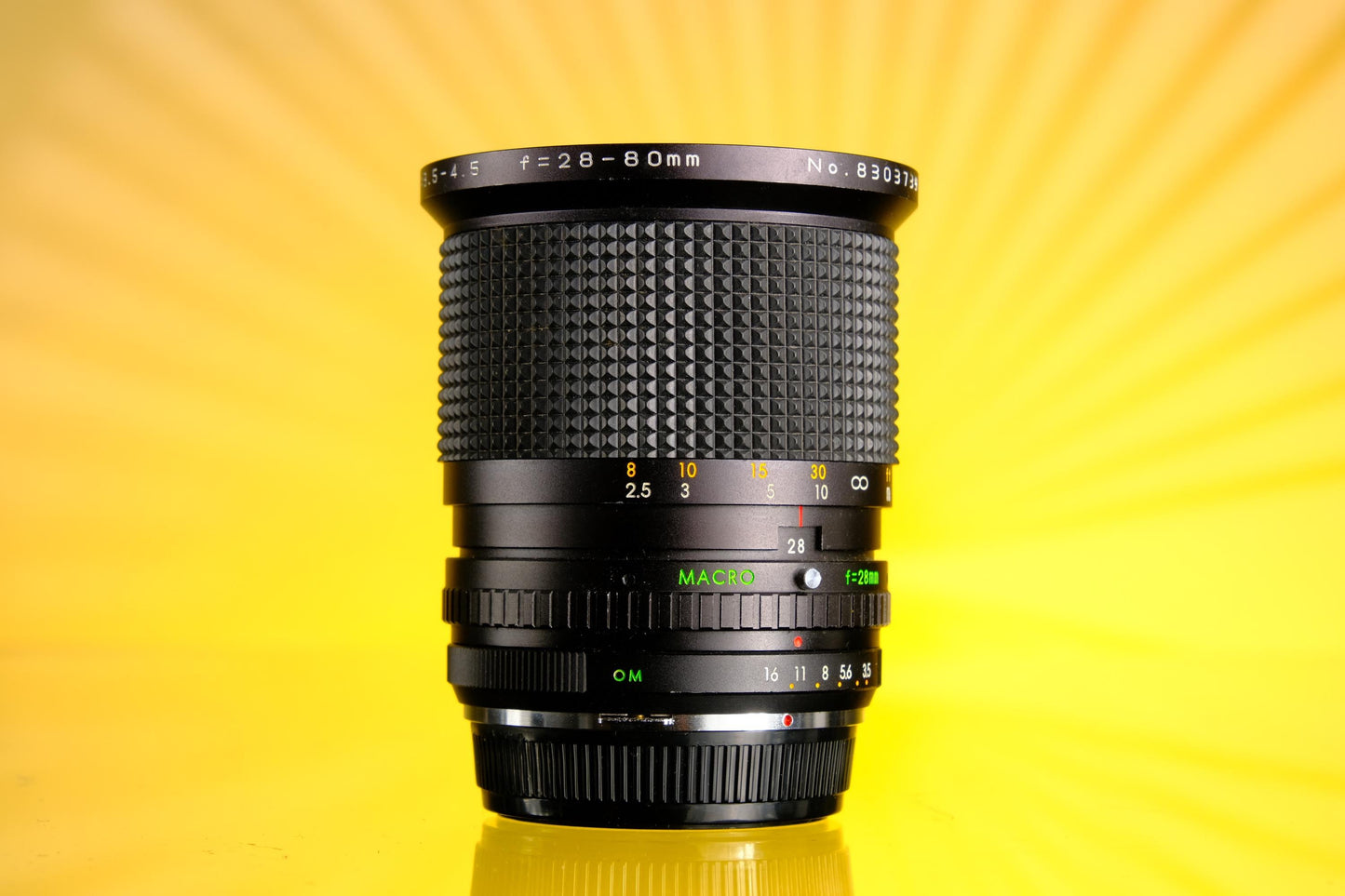 Star-D 28-80mm F/3.5-4.5 Macro Zoom Lens for OM-Mount