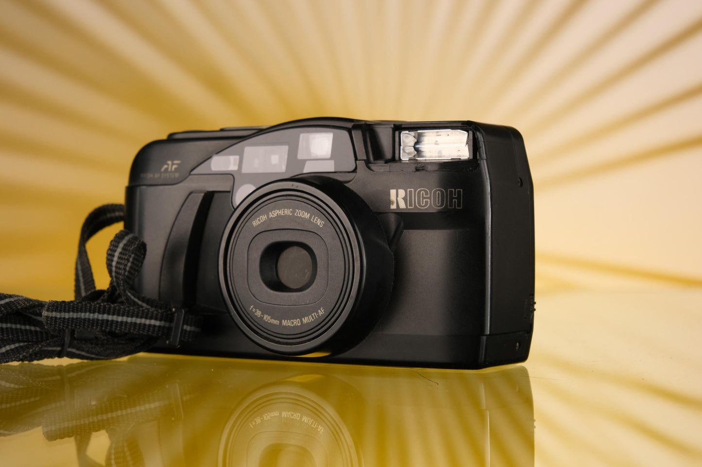 Ricoh Shotmaster P Zoom Date 35mm Point & Shoot Film Camera