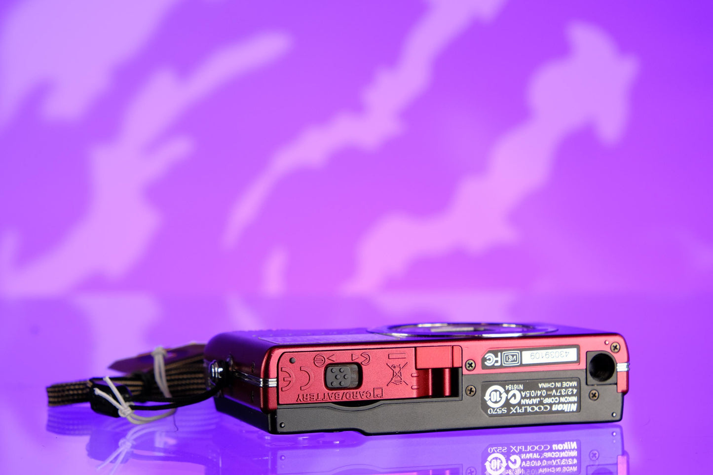 Nikon Coolpix S570 Retro Digicam Digital Camera Starter Kit