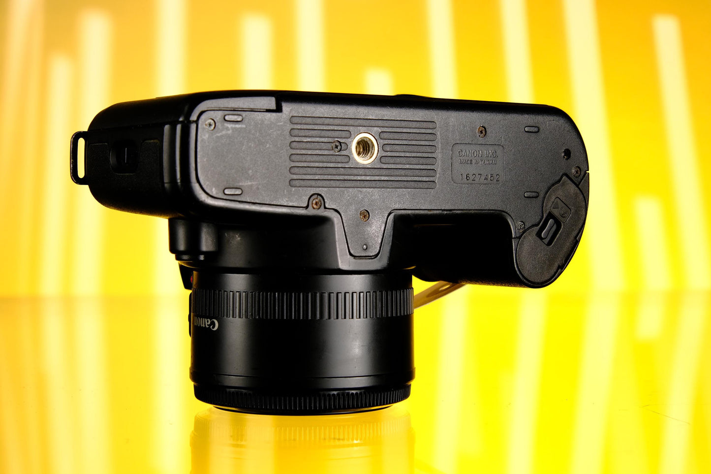 Canon EOS Rebel G 35mm SLR + 50mm f/1.8 II ef Lens - Tested! Perfect Student Camera