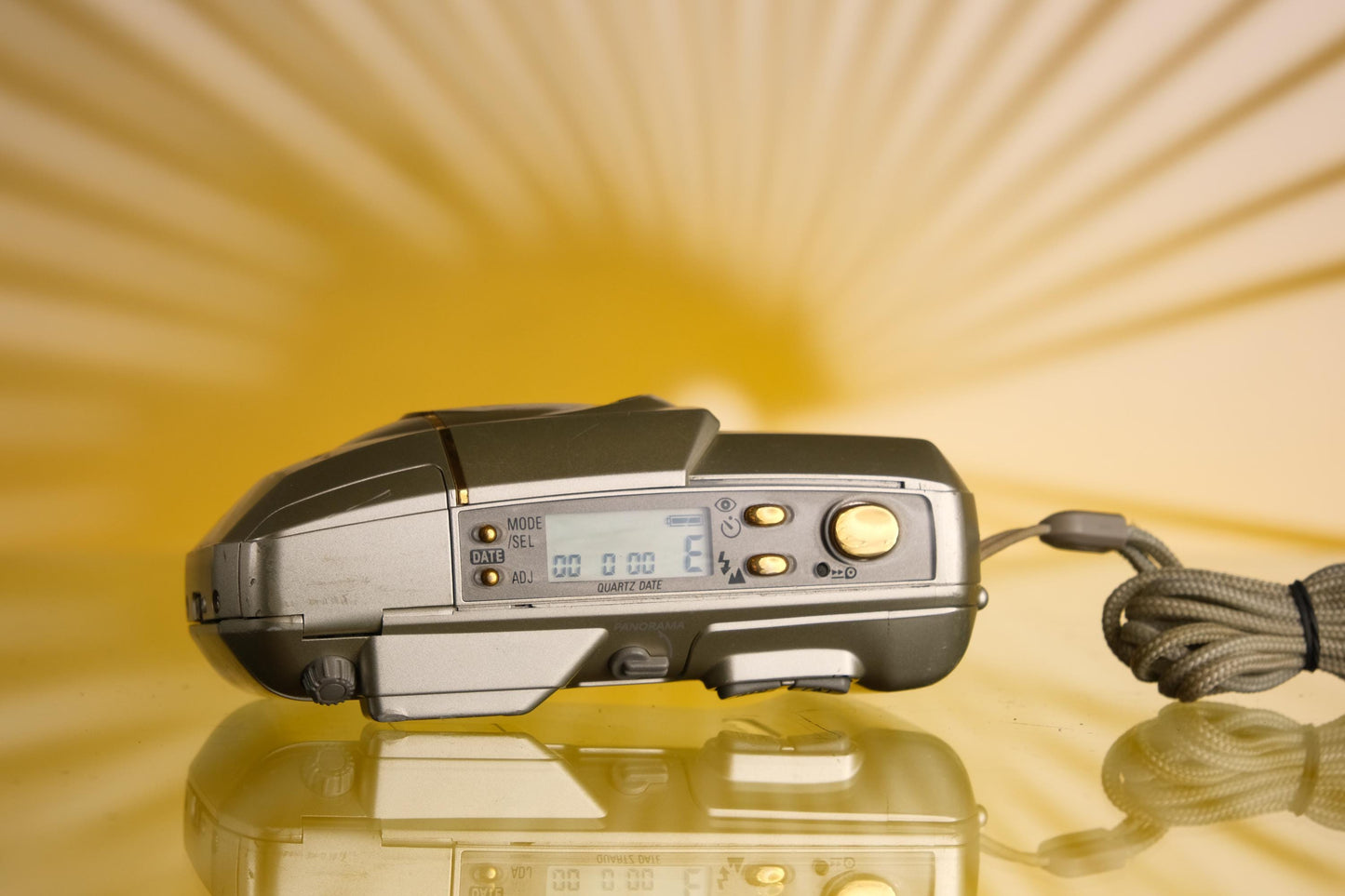 Nikon Lite Touch Zoom 130ED 35mm Point and Shoot Camera
