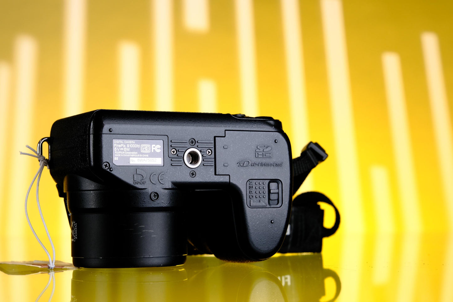 Fujifilm S1000 fd 10mp Point & shoot Digital Camera Digicam Starter Kit