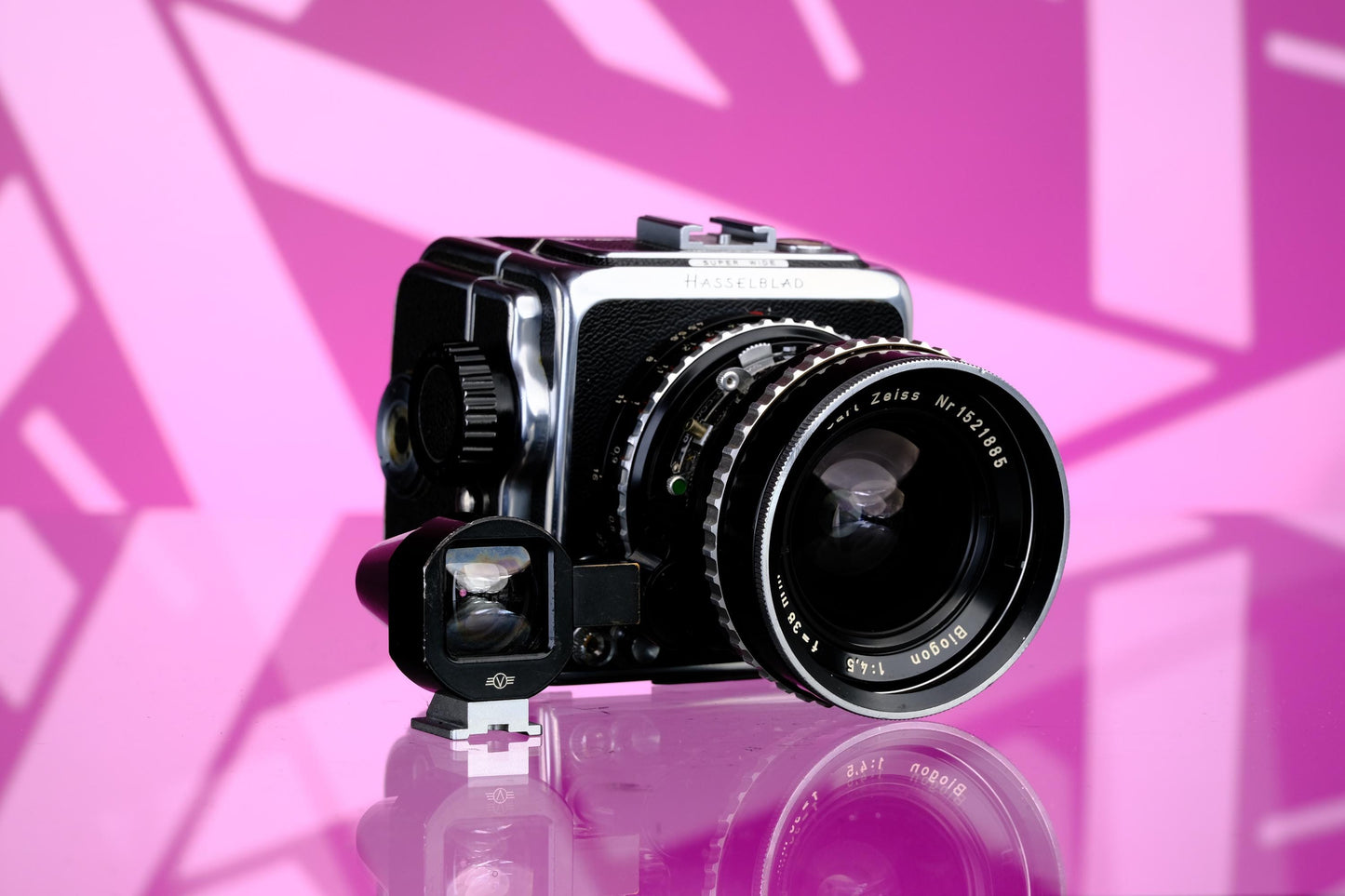 Hasselblad SWC 6x6 Medium Format Ultrawide Camera - 38mm f/4.5 Biogon Lens