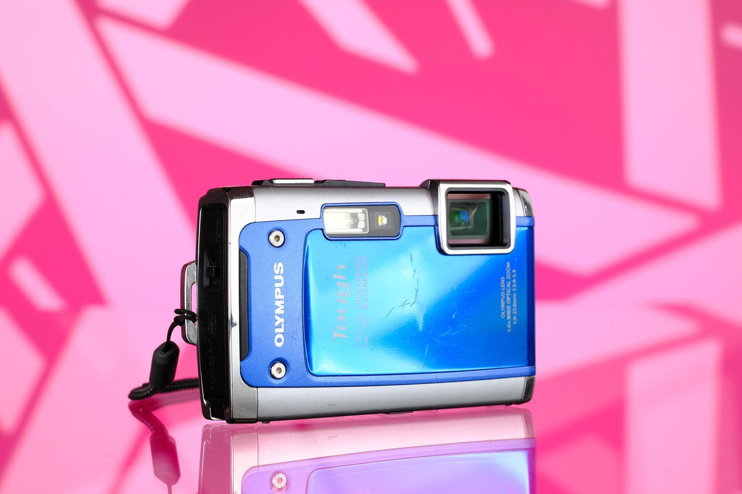Olympus Tough Weatherproof TG-610 Digital Point & Shoot Camera