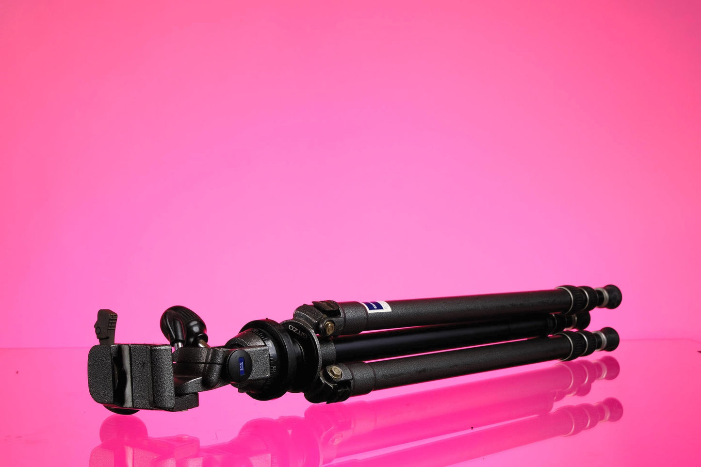 Gitzo G1172 Tripod Head + G1220 Tripod Legs