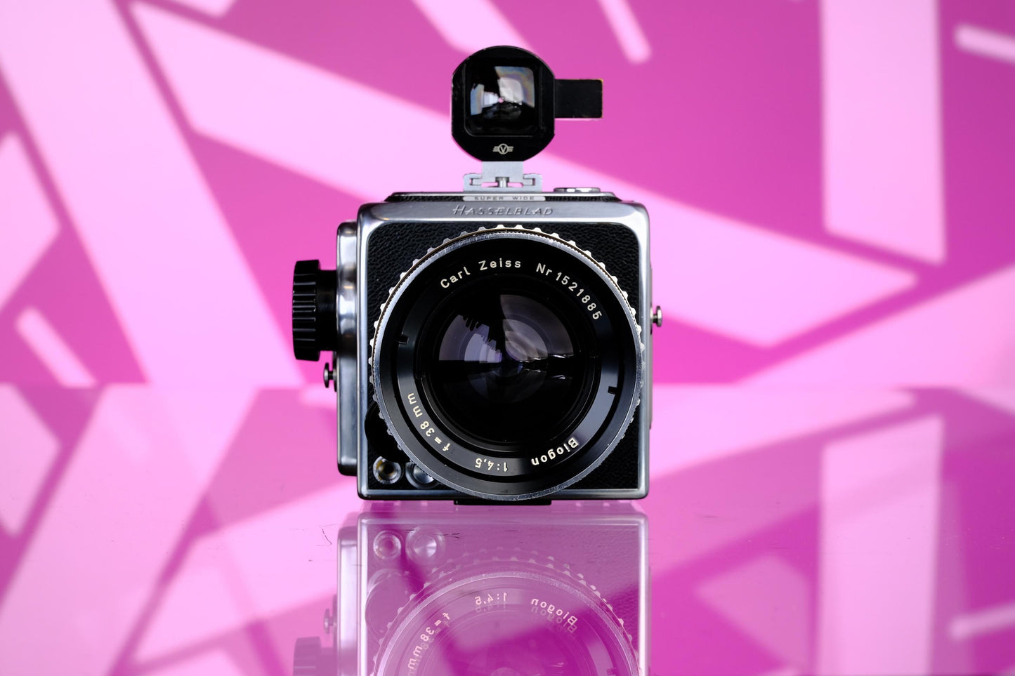 Hasselblad SWC 6x6 Medium Format Ultrawide Camera - 38mm f/4.5 Biogon Lens