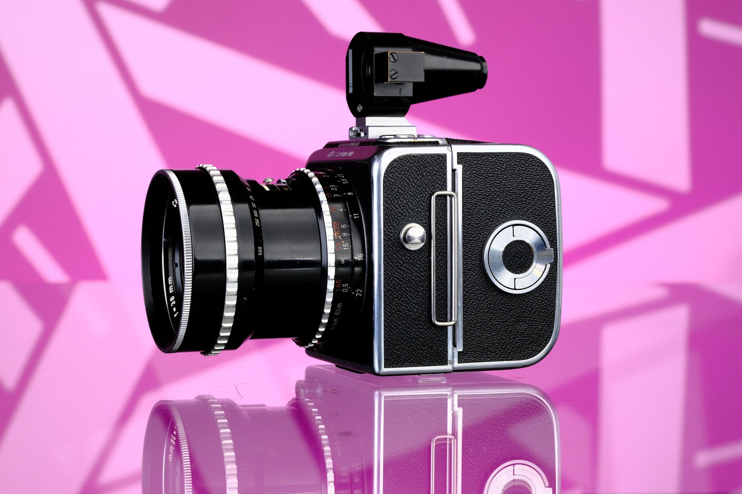 Hasselblad SWC 6x6 Medium Format Ultrawide Camera - 38mm f/4.5 Biogon Lens