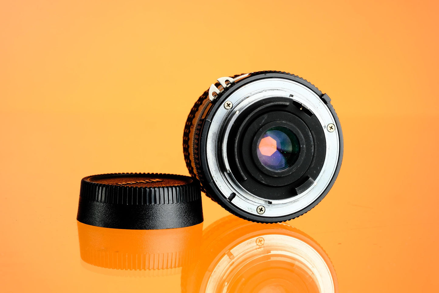 Nikon Nikkor 28mm f/3.5 Ai Wide angle F Mount Lens