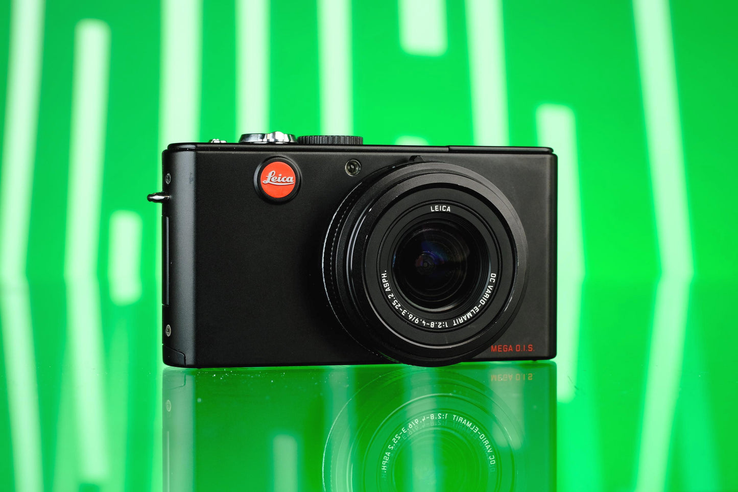Leica D-Lux 3 10mp Digital Point and Shoot Camera