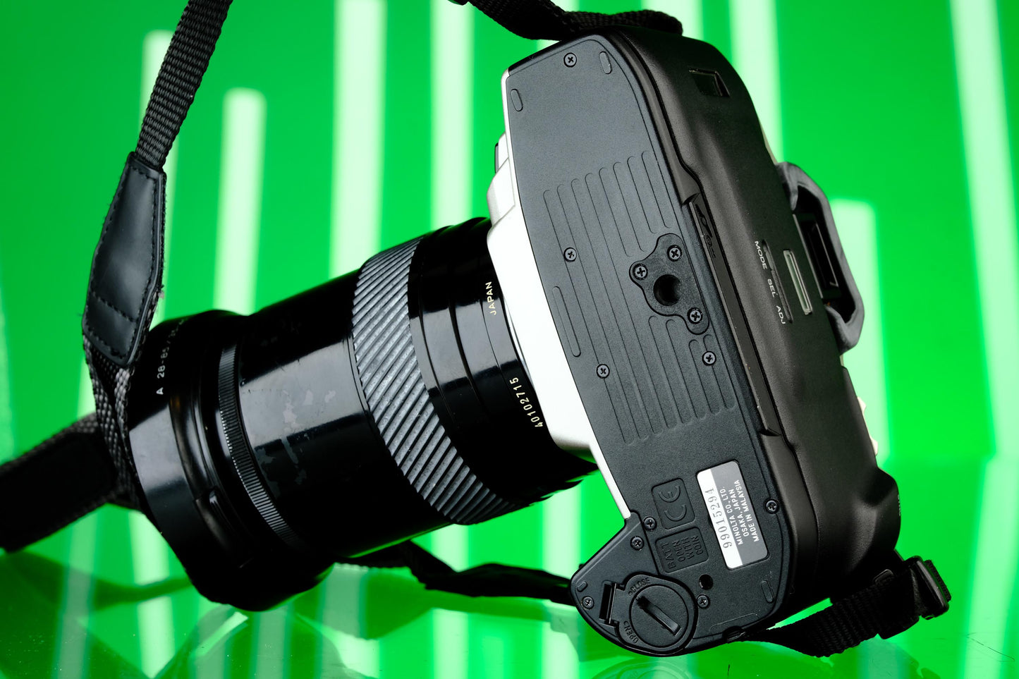 Minolta Maxxum STsi 35mm Film Camera /w Minolta AF 28-80mm Zoom Lens