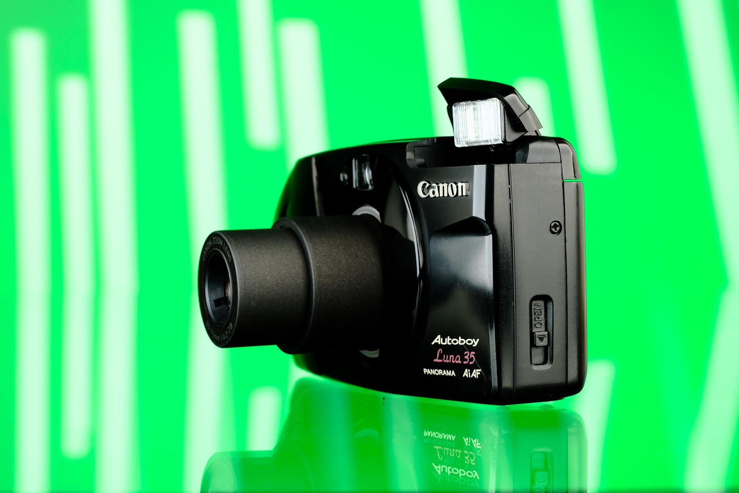 Canon Autoboy Luna35 35mm Point and Shoot Camera