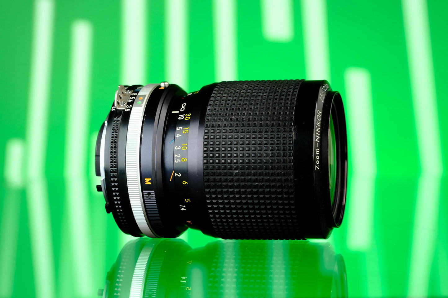 Nikon Nikkor Zoom 35-105mm f/3.5-4.5 Ai-S F Mount Lens