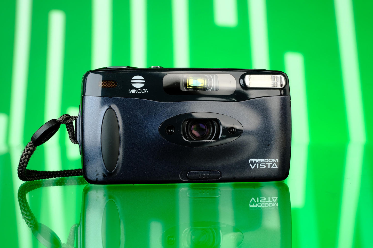 Minolta Freedom Vista Panoramic 35mm Point and Shoot