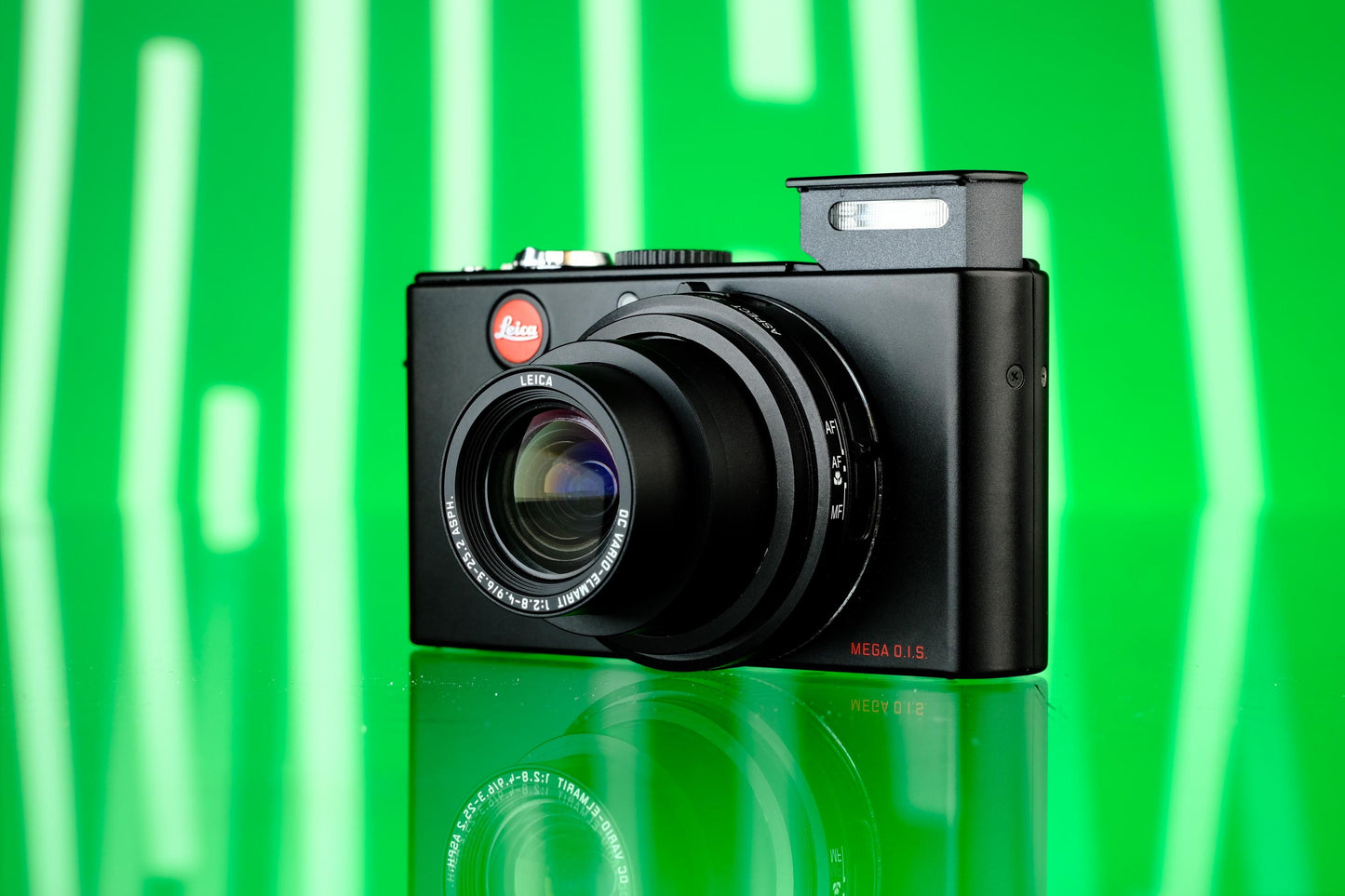 Leica D-Lux 3 10mp Digital Point and Shoot Camera