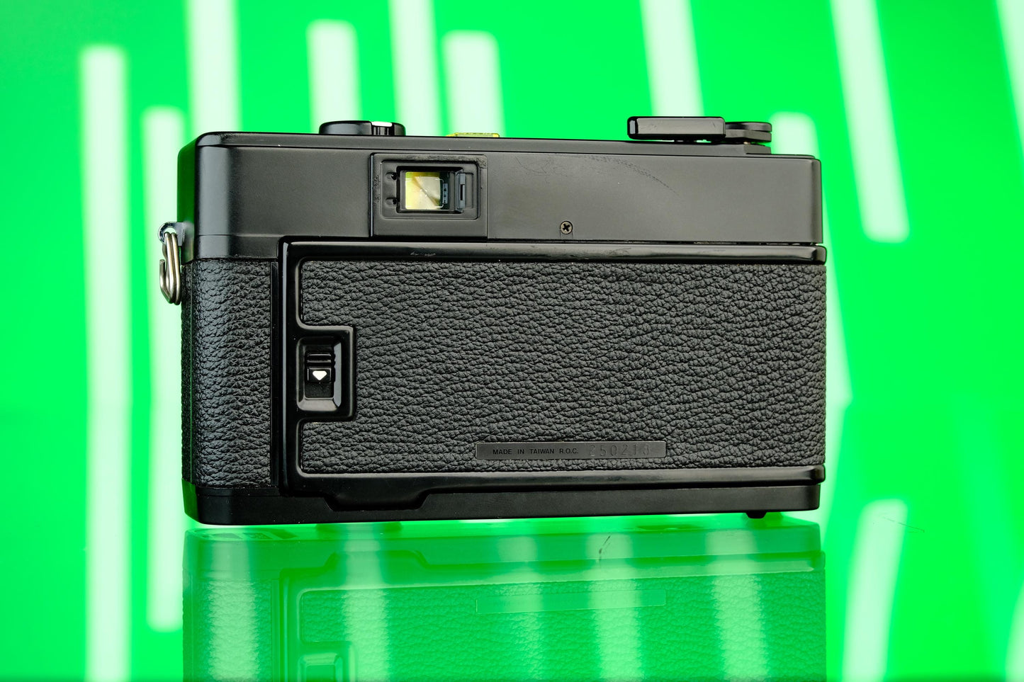 Chinon 35 F-A 38mm f/2.8 Point and Shoot Camera