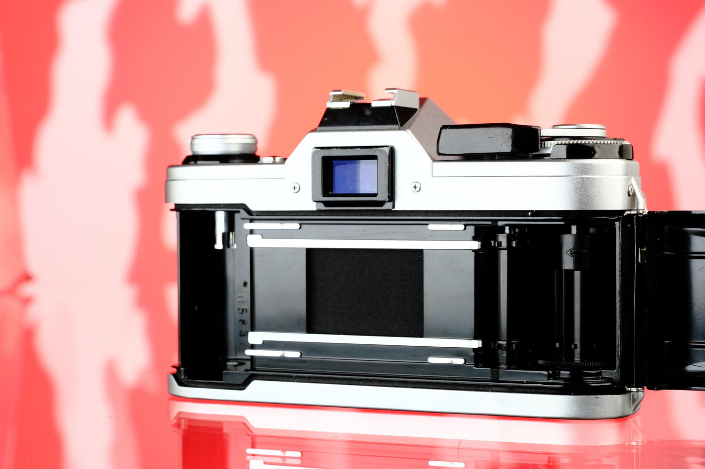 Canon AE-1 35m SLR + 50mm f/1.8 Lens