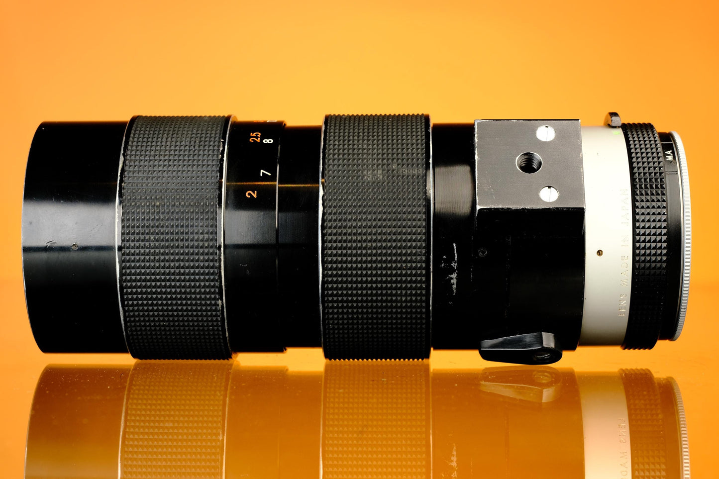 Tamron Adapt-A-Matic PZ-30Au 70-220mm F/4.0 Zoom Lens