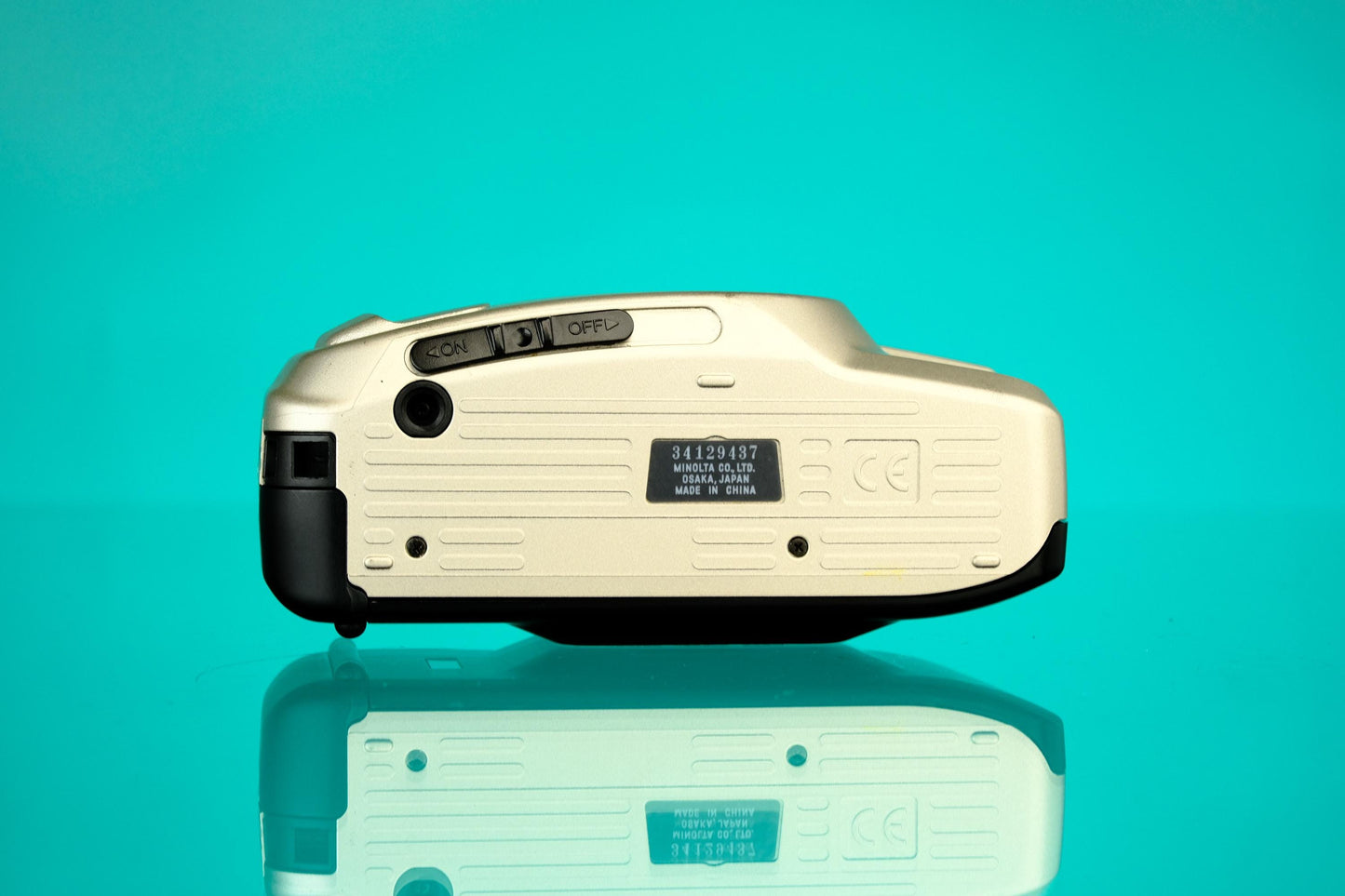 Minolta RIVA Freedom Zoom Sightseer 35mm Point & Shoot Film Camera