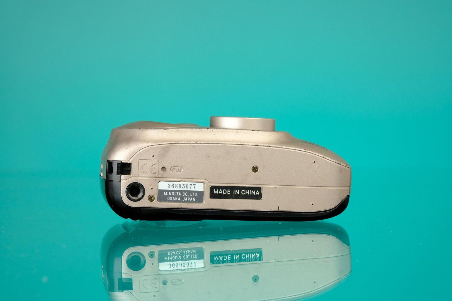 Minolta 70w Riva Zoom 36mm Point and Shoot Film Camera