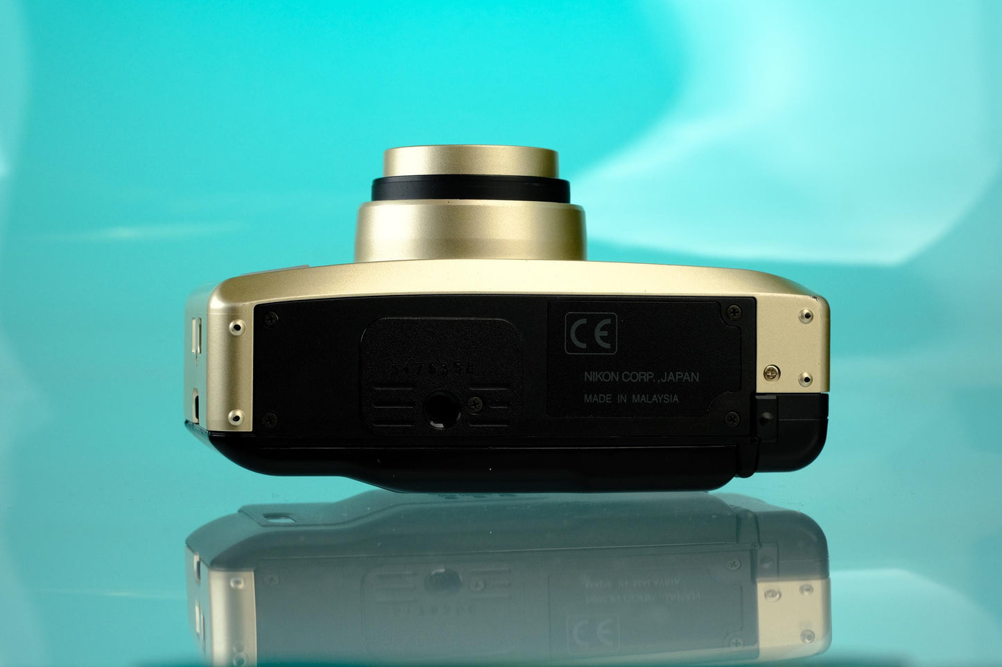 Nikon One Touch 90 35mm Point and Shoot Film Camera