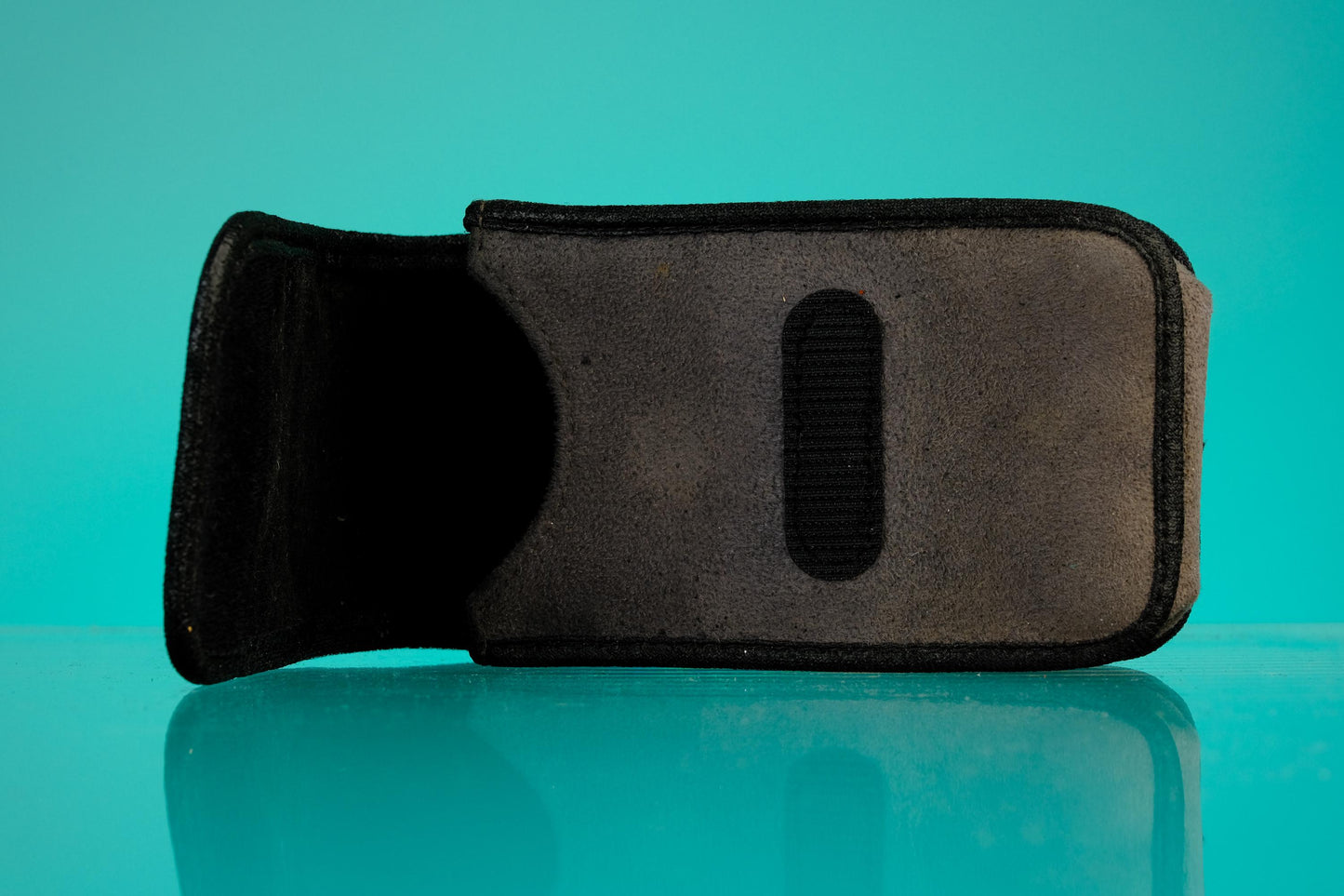 Contax CC-17 Carrying Case for Contax T2 Film Cameras