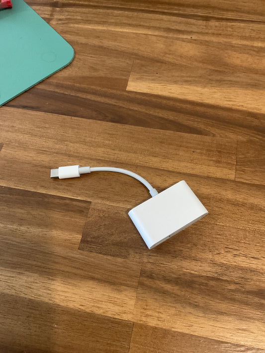 3 in 1 USB C SD Card Reader