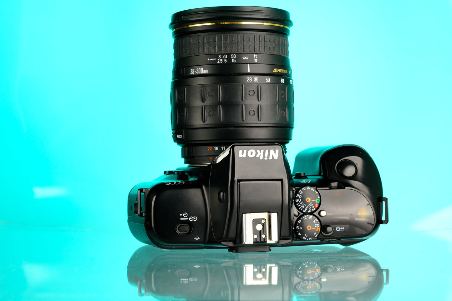 Nikon N5005 35mm SLR Film Camera + 28-300mm f/3.5-6.3 Zoom Lens Kit