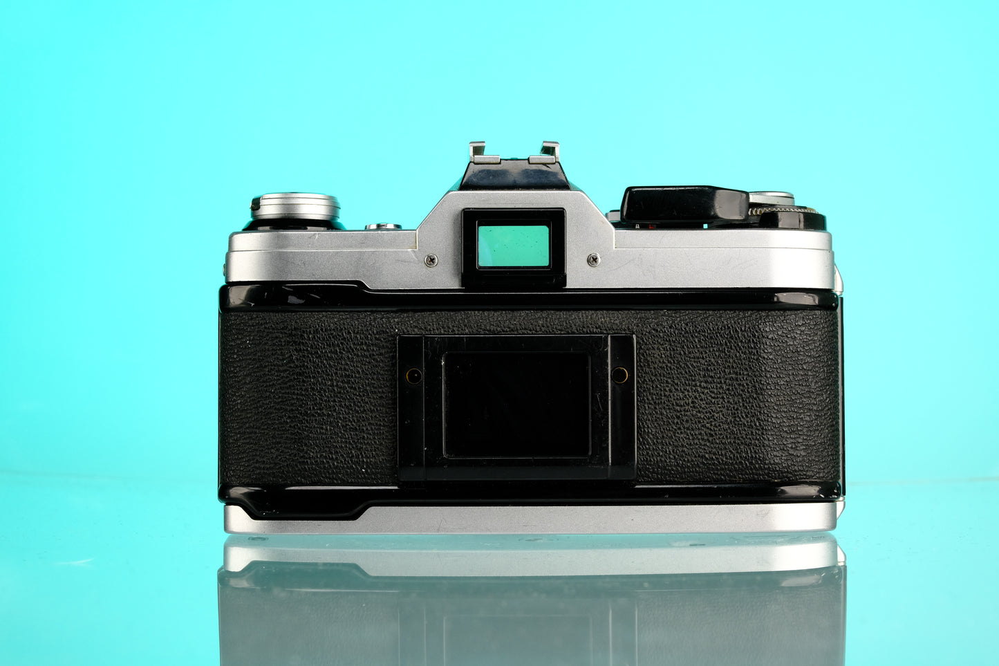 Canon AE-1 35mm SLR Film Camera + 50mm f/1.8 nFD Lens